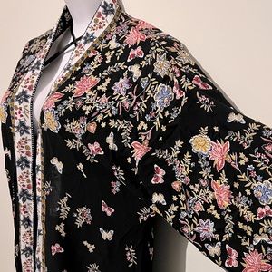 Black and floral kimono